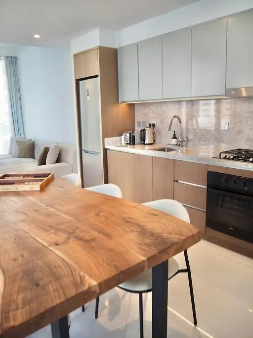 Brandnew, Oceanview, Privatebeach, 1Bed Dubai Apartment