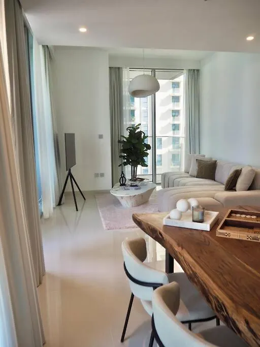 Brandnew, Oceanview, Privatebeach, 1Bed Dubai Apartment